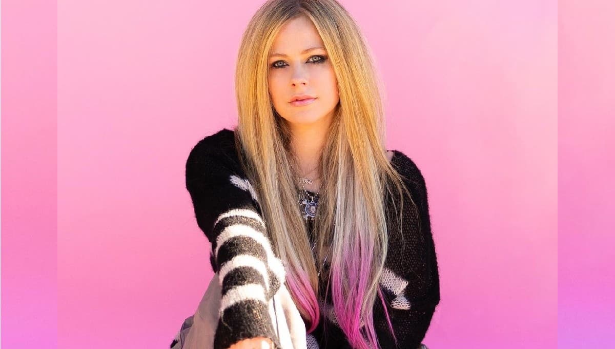 La historia de ÉXITO de ‘Complicated’ de Avril Lavigne que se volvió un himno en los 2000