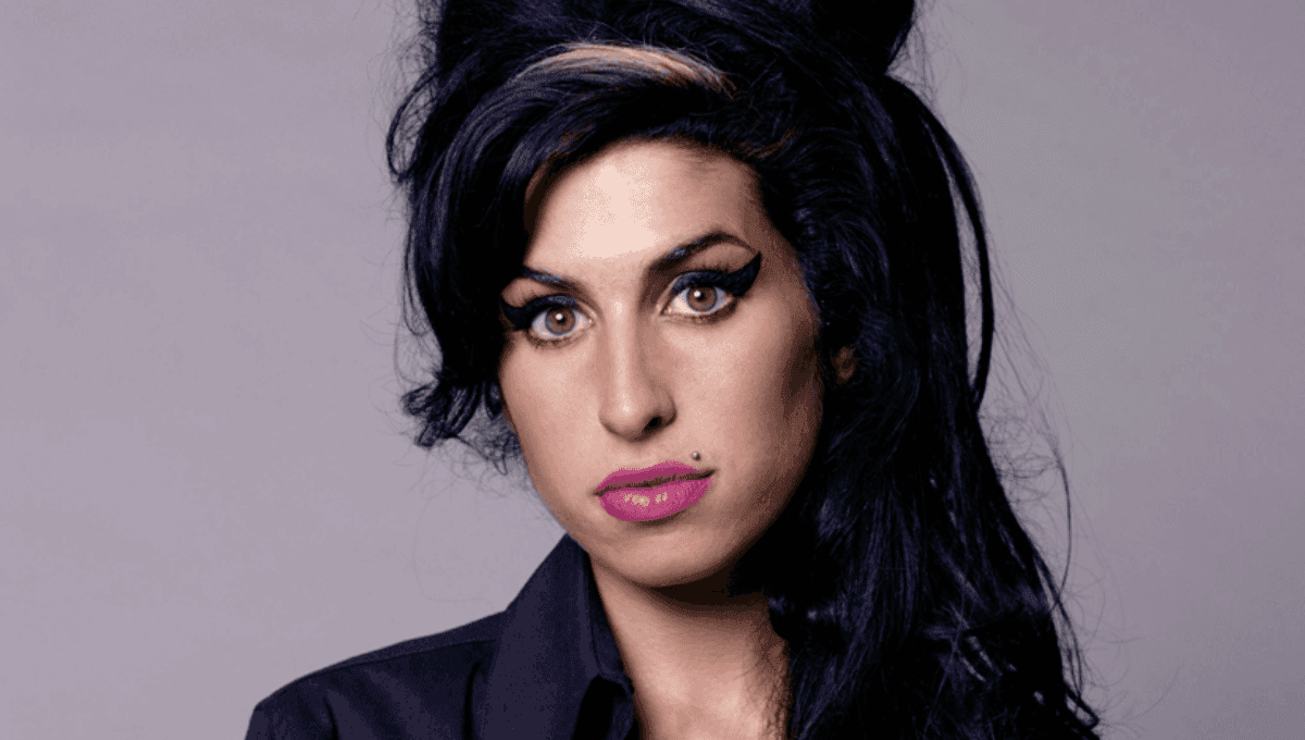 ¿Qué era lo que tomaba Amy Winehouse en sus conciertos?