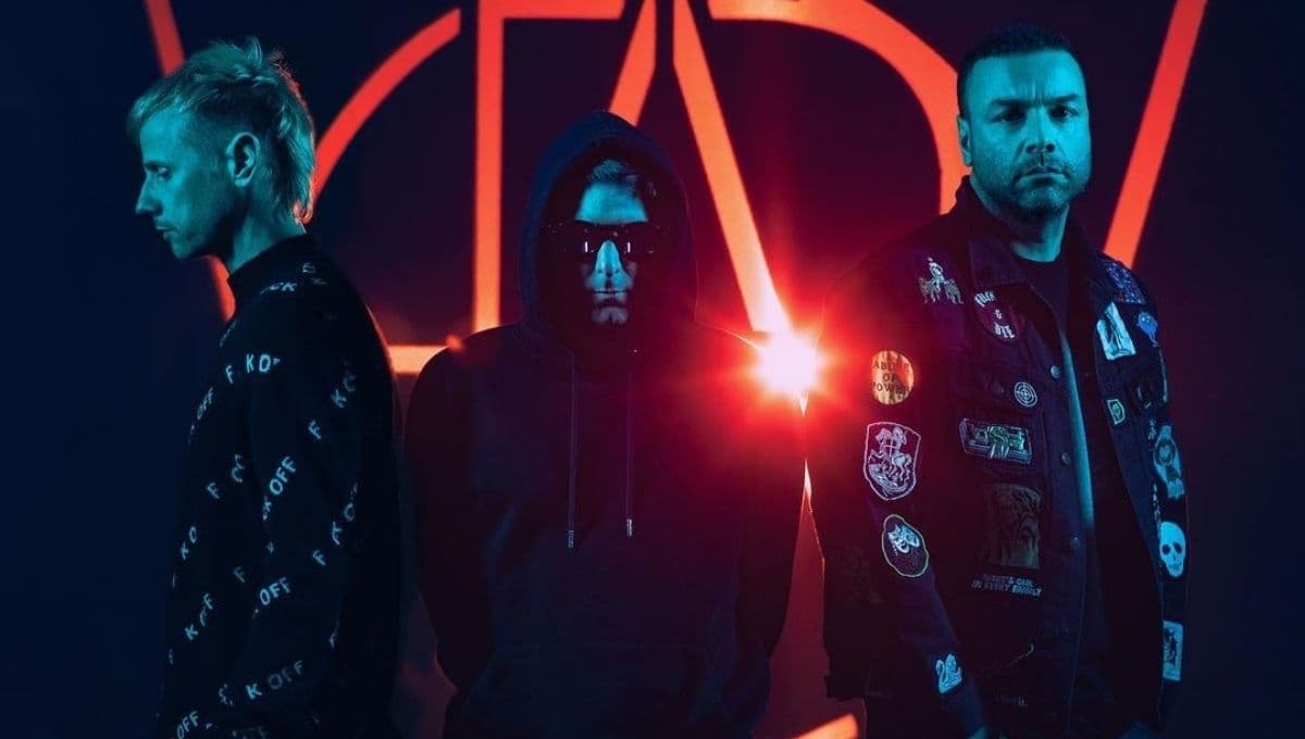 ‘Compliance’ – Muse: letra, traducción en español y video oficial