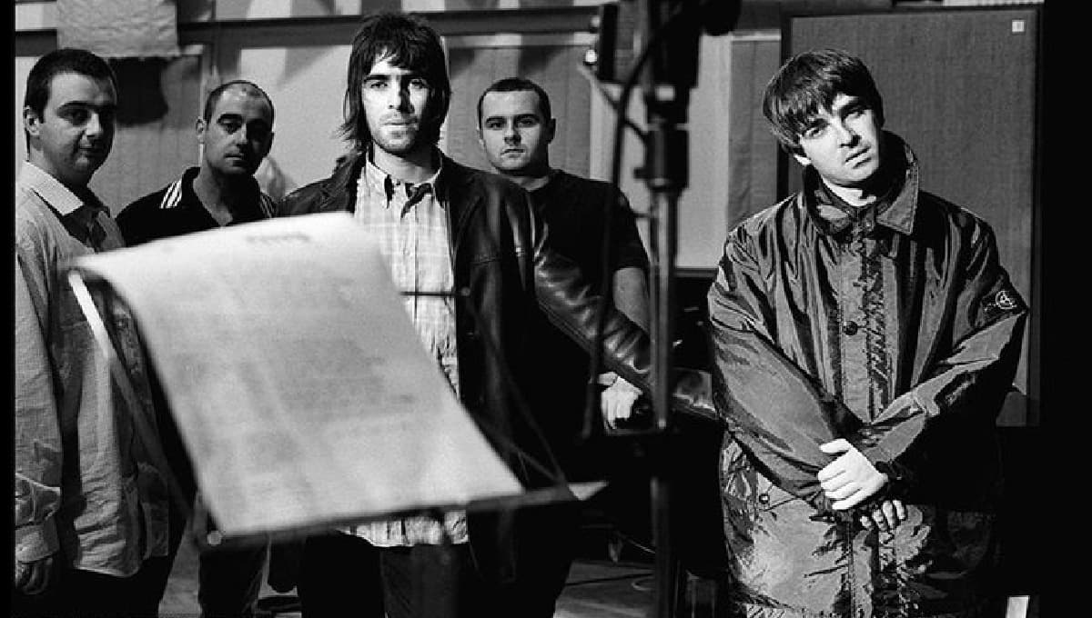 6 canciones de Oasis que debes escuchar una vez en tu vida