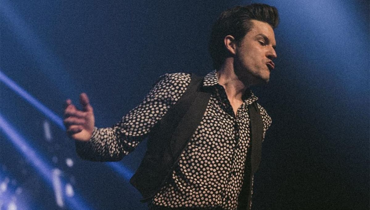 5 fotos de Brandon Flowers de The Killers que demuestran su eterna belleza