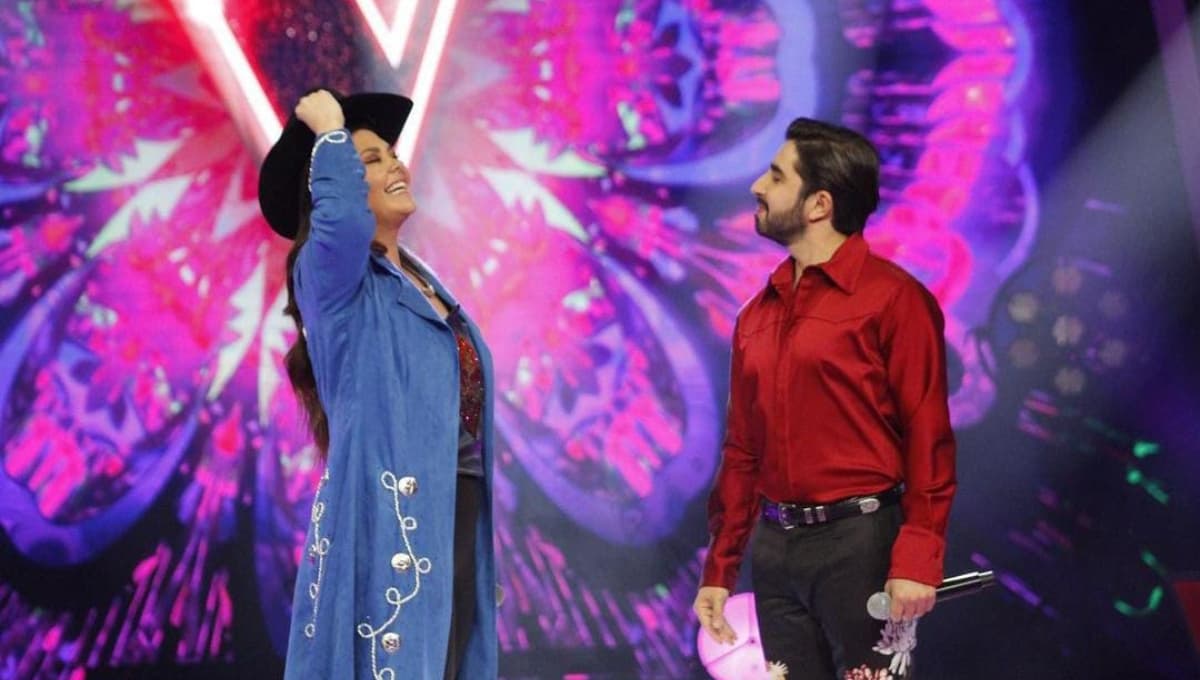 Joss Favela ‘bautiza’ a Yuridia en La Voz tras increíble dueto