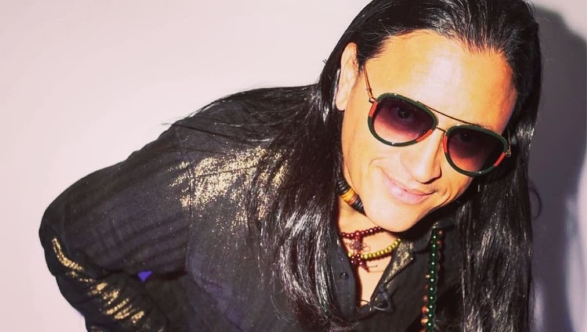 ¿Quién es Elvis Crespo, cantante de merengue y autor de ‘Suavemente’?