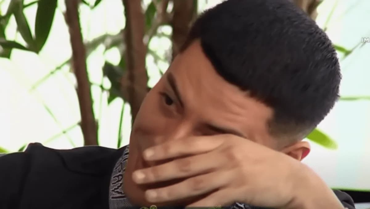 Eduin Caz de Grupo Firme y su concierto más EMOTIVO: cantó y lloró borracho sobre el escenario (VIDEO)