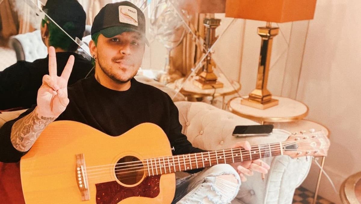 Las mejores canciones DOLIDAS de Christian Nodal para deshacerse en lágrimas