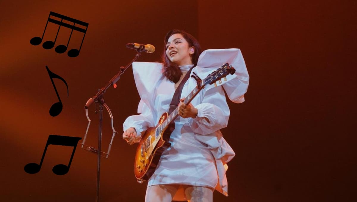 4 éxitos de Mon Laferte que cimbrarán al Auditorio Nacional