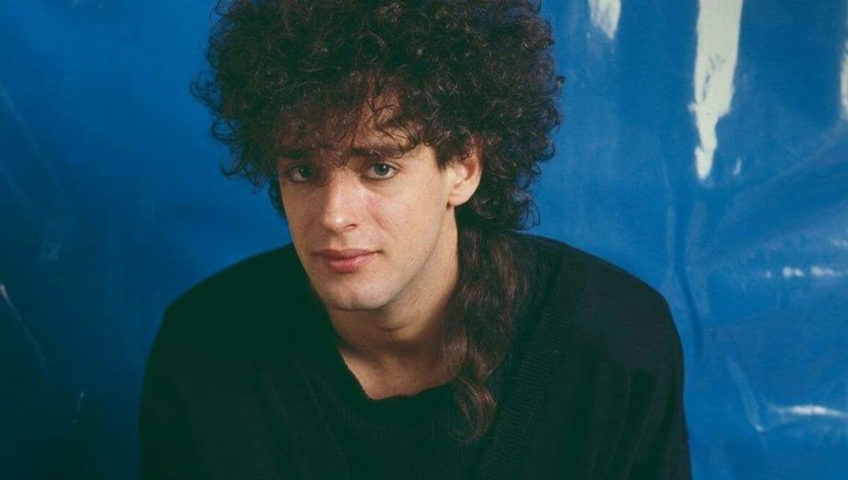 3 fotos de Gustavo Cerati joven donde su belleza es IRREAL