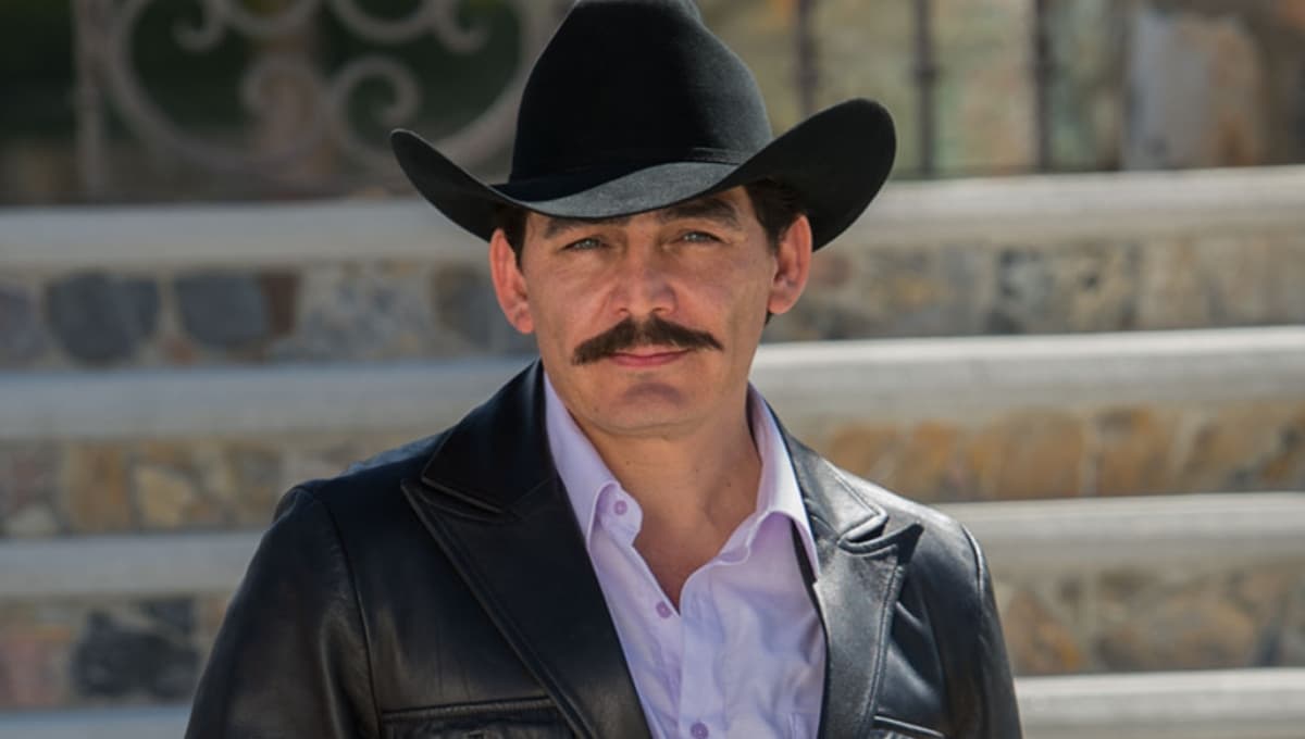 Joan Sebastian tiene la canción perfecta para volverse a enamorar después de tener el corazón roto
