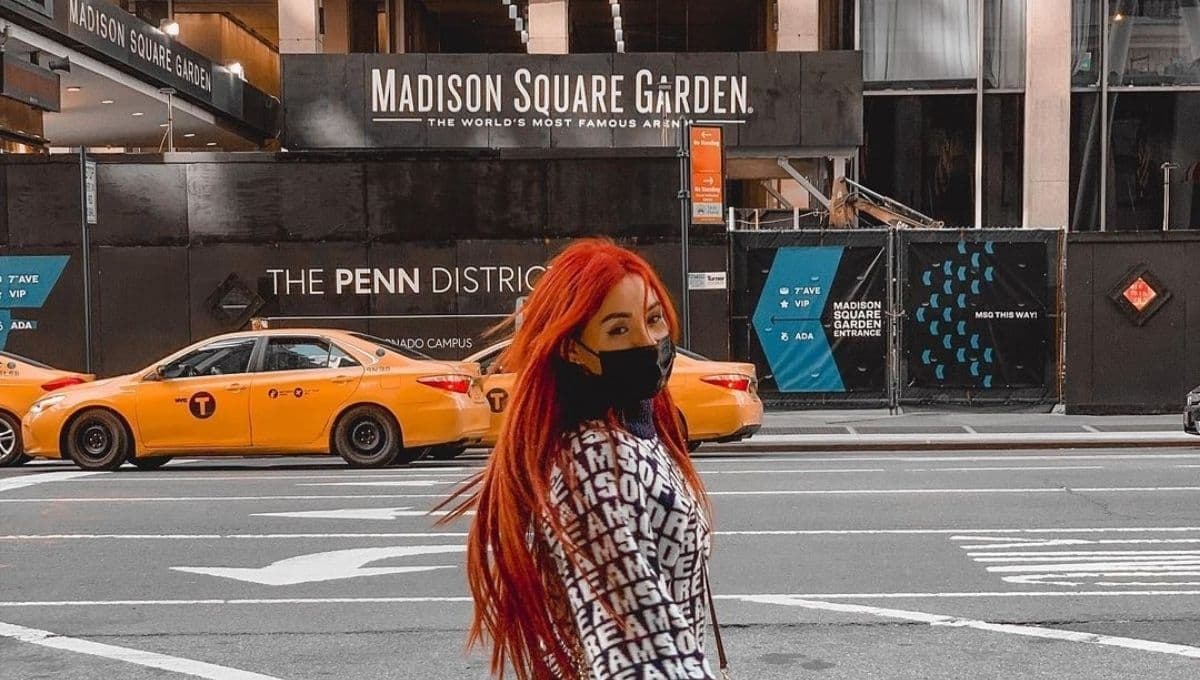 Dalú SORPRENDE con su voz en el Times Square de Nueva York (VIDEO)