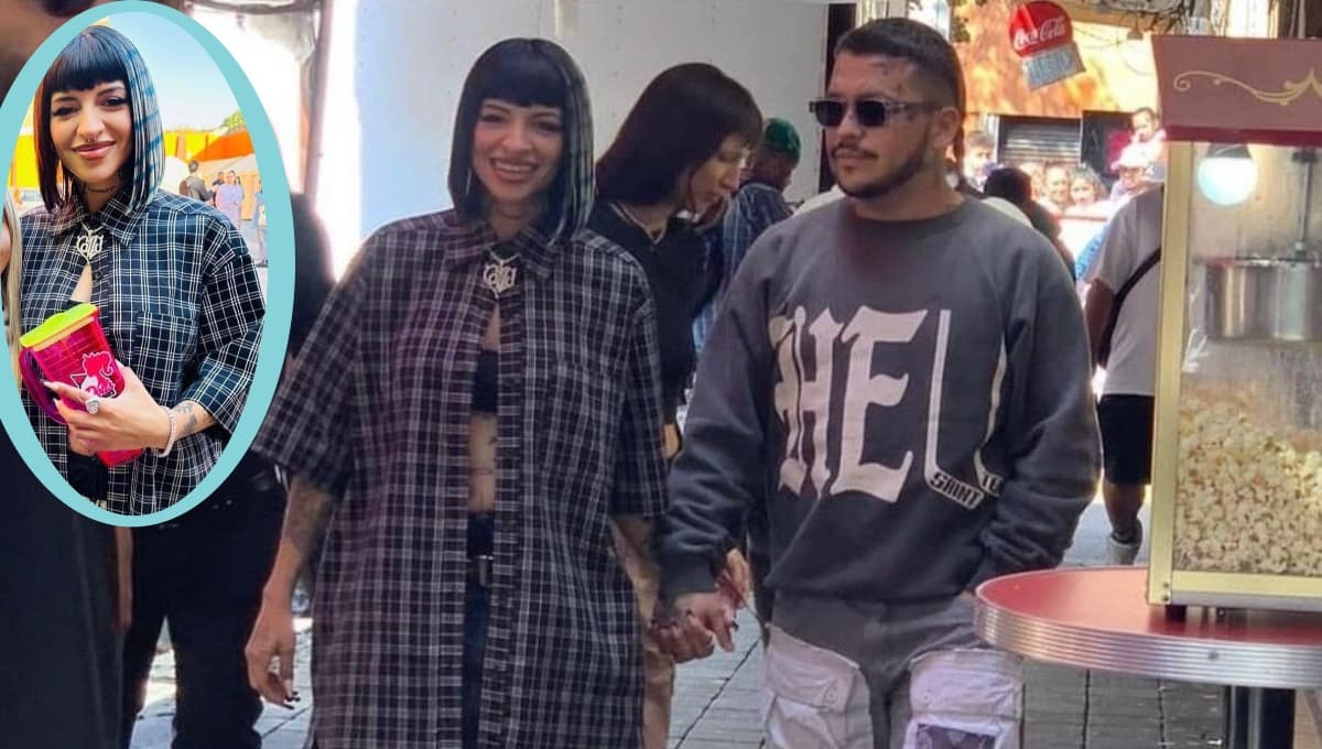 ¡Con todo y licuachela! Cazzu llega a Tepito de la mano de Christian Nodal