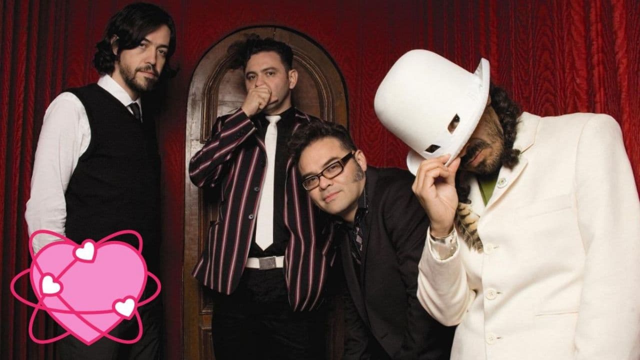 La canción más LUJURIOSA de Café Tacvba para invitar a tu pareja a hacer el "sin respeto"