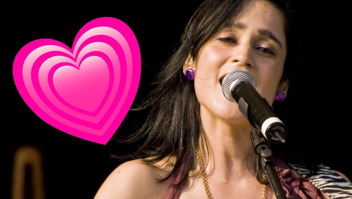 La canción de Julieta Venegas que debes escuchar si estas en búsqueda del amor