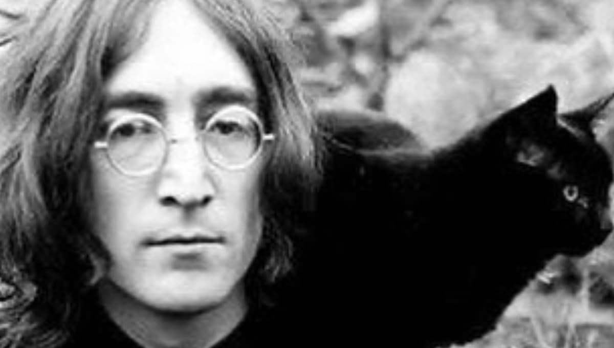 La canción de John Lennon que debes escuchar si tienes miedo