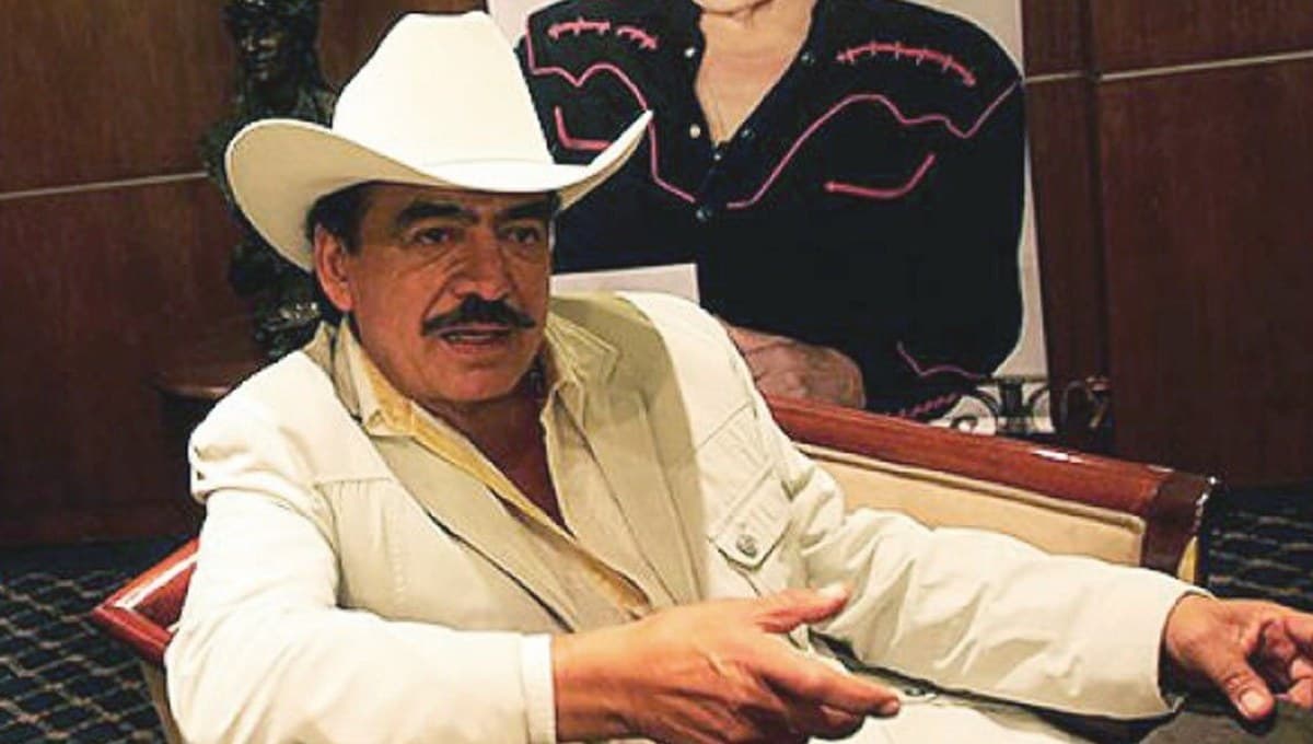 Joan Sebastian tiene la canción perfecta para pedirle que sea tu amante
