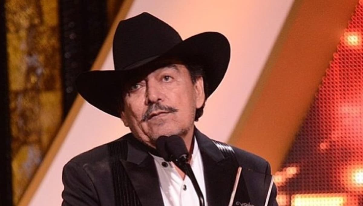 Joan Sebastian tiene la canción si te arrepientes de perder al amor de tu vida