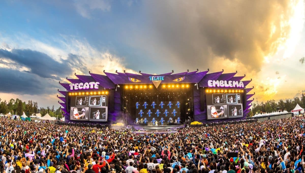 Pese a la lluvia, Robbie Williams, Danna Paola y más triunfan en el Tecate Emblema