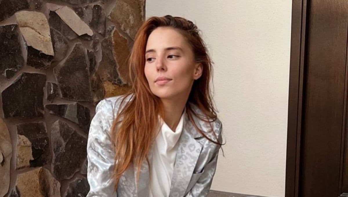 ¿Cuál es el tono de cabello de Majo Aguilar y cómo conseguirlo?