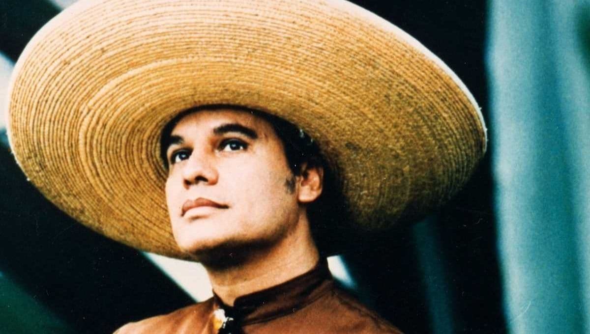 ¿Cuál fue la primera canción que compuso Juan Gabriel?