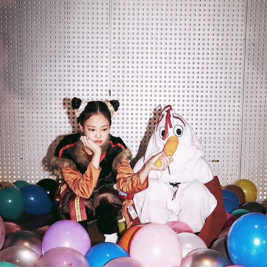 Jennie de BLACKPINK tiene los mejores outfits, así los puedes recrear con tus basics