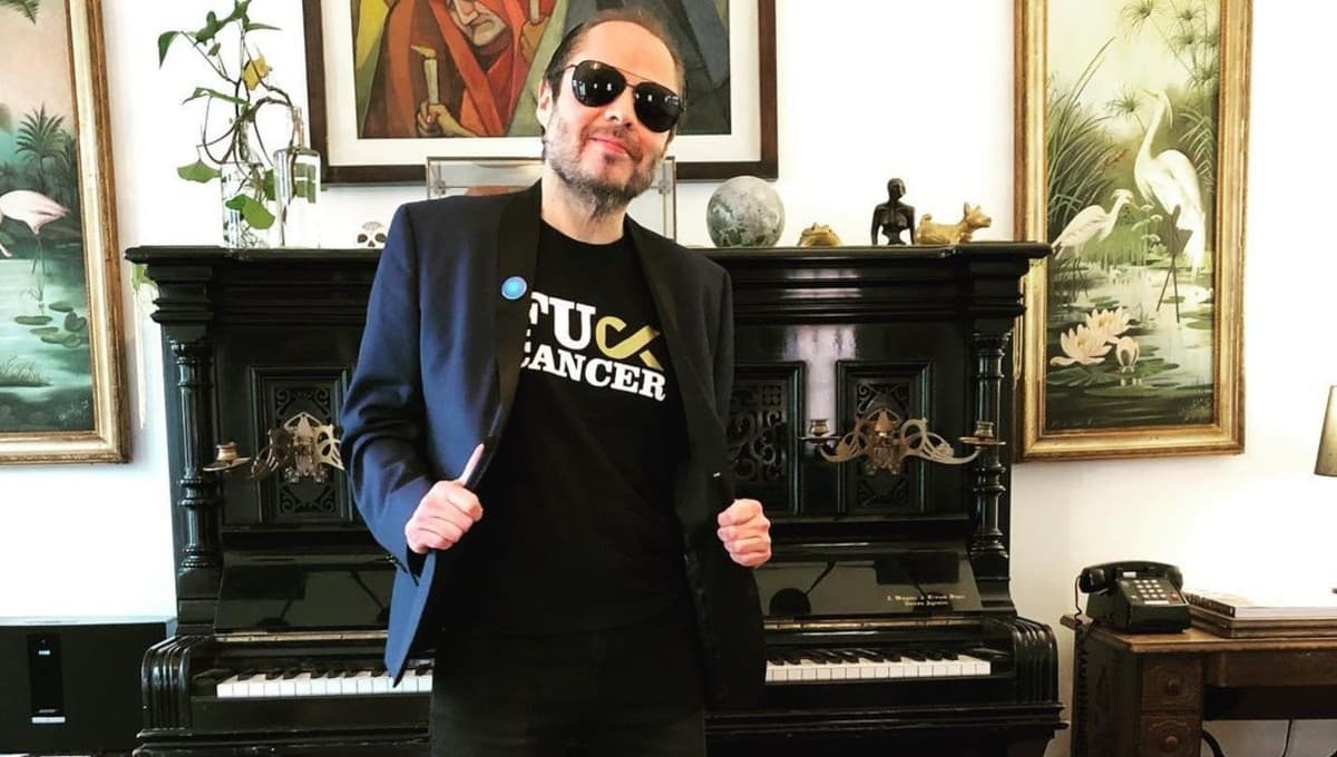 Lino Nava, guitarrista de La Lupita, celebra que se encuentra LIBRE de cáncer