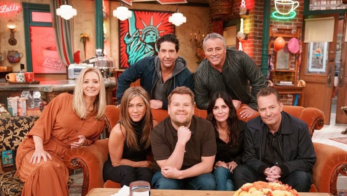 Elenco de Friends canta ‘I’ll Be There for You’ en el carpool de James Corden (VIDEO)