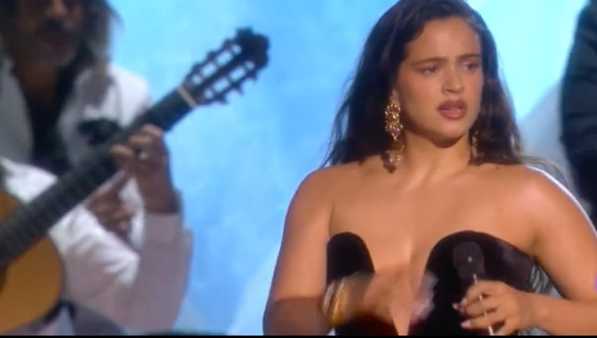 ‘Se nos rompió el amor’ de Rosalía: letra y su presentación en los Latin Grammy