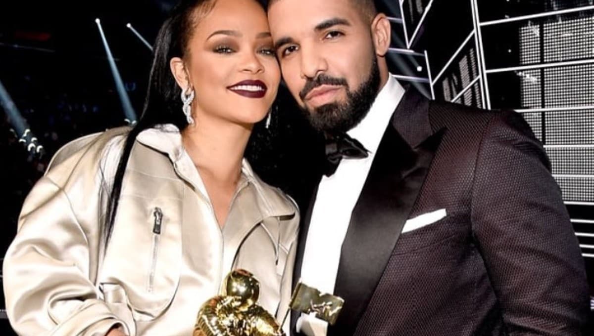 Rihanna DESAPARECE el tatuaje que tenía con Drake, tras cinco años de terminar su relación