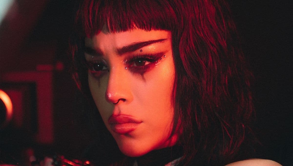 ‘Aquí no es tu lugar’, Danna Paola pone un alto a sus fans tóxicos tras el lanzamiento de ‘Aún te quiero’