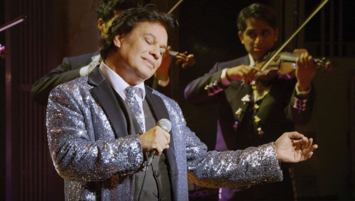 Canciones de Juan Gabriel perfectas para escuchar si tu amigo está sufriendo por amor