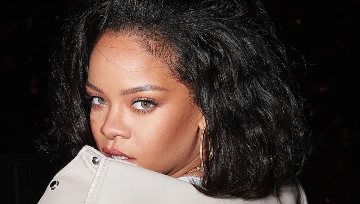 Rihanna y su GLAMUROSA forma de sacar la basura que sorprendió a muchos (FOTOS)
