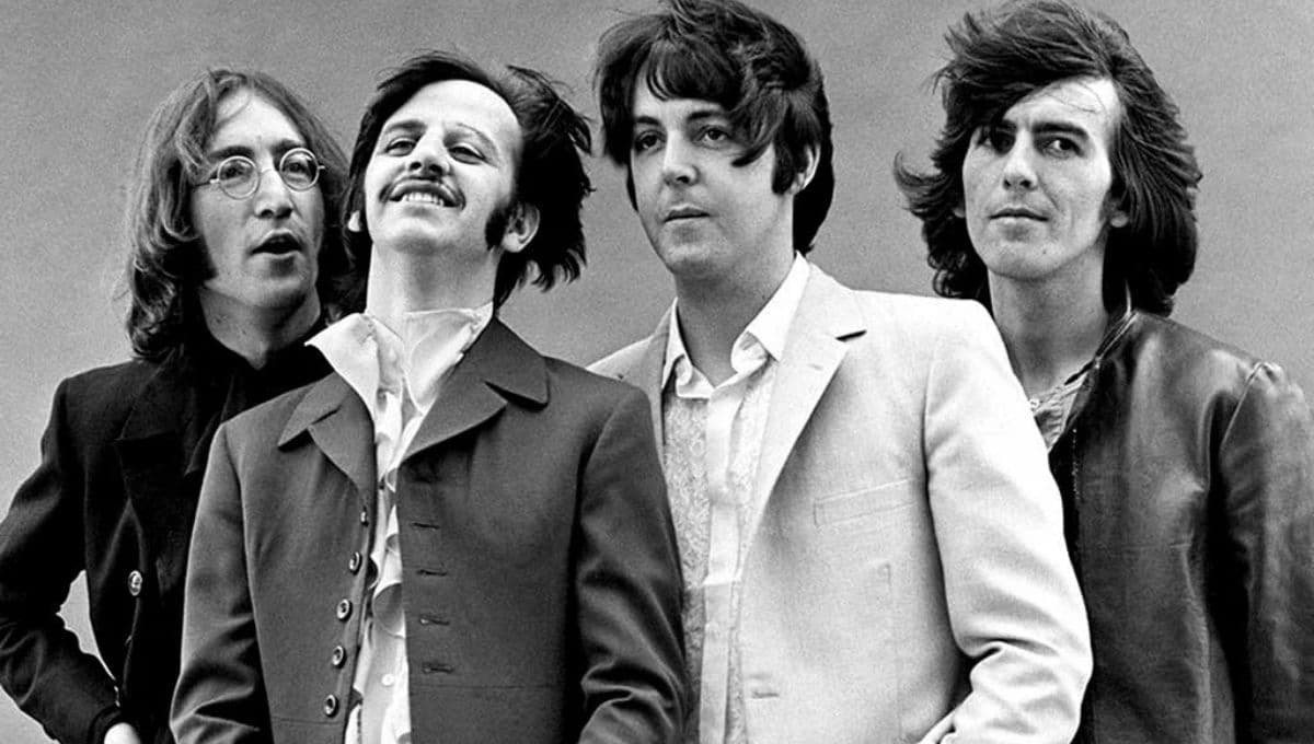 5 canciones de The Beatles ideales para fregar el piso con mucho ritmo