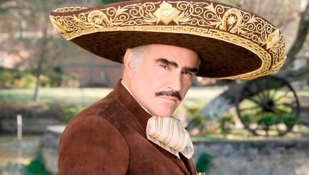 Si no quieres perder a tu amante, esta es la canción de Vicente Fernández que debes dedicarle