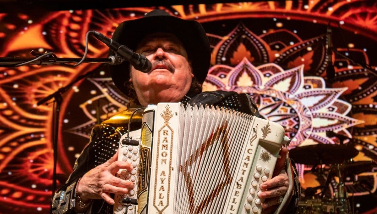 Canciones de Ramón Ayala: 3 corridos perfectos que puedes escuchar con tu familia