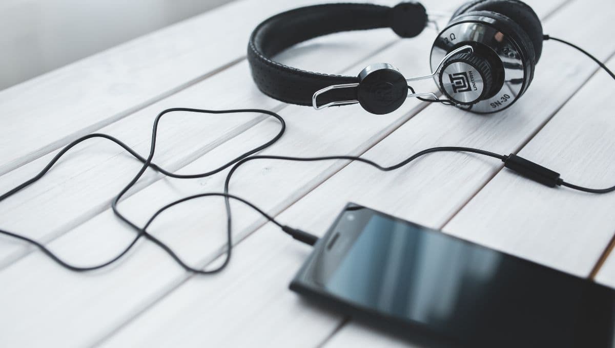 ¿Cómo poner tu propia música en Spotify?