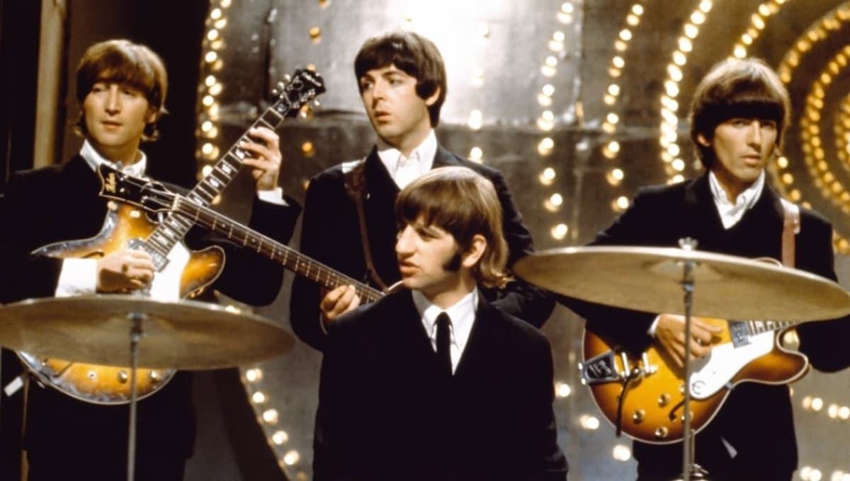 Brit Awards 2025 sorprenden por nominar a The Beatles, ¿contra quién compite?