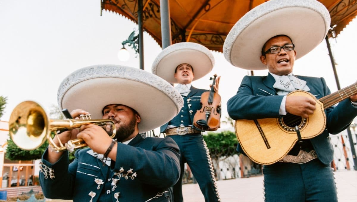 5 canciones de mariachi para llevarle serenata a tu novia el 14 de febrero
