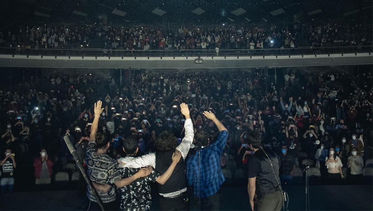 Vocalista de Enjambre da positivo a COVID-19, ¿Cuándo serán las nuevas FECHAS para sus conciertos de CDMX y MTY?