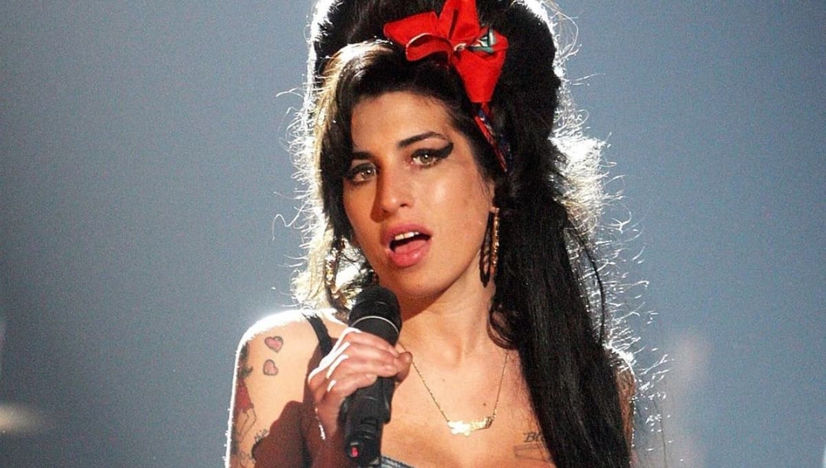 Padres de Amy Winehouse anuncian la llegada de un NUEVO disco póstumo