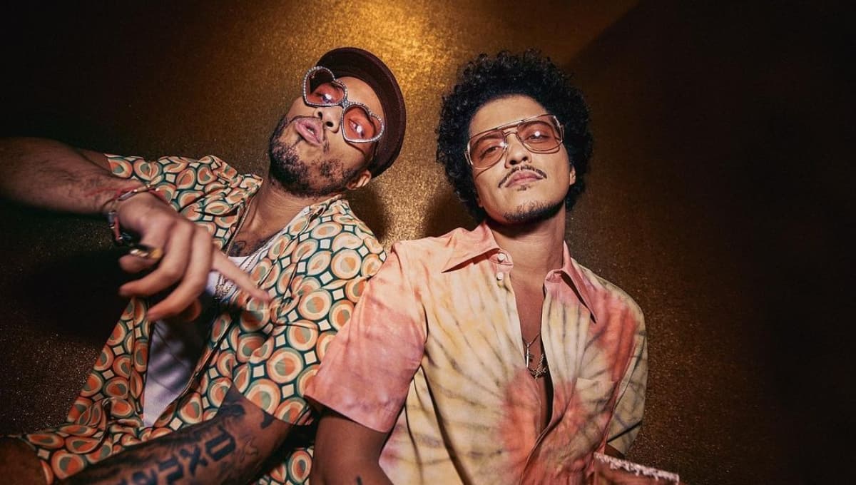 Silk Sonic – ‘Skate’: lyrics, LETRA, video oficial y traducción en ESPAÑOL
