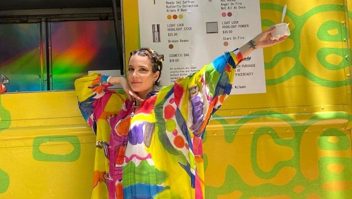 Halsey presume con ORGULLO las estrías que le dejó el embarazo (FOTOS)