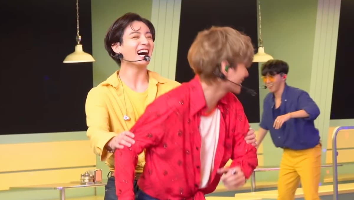BTS: Jungkook protege a V de no caer en patines y ARMY pide una amistad como la suya
