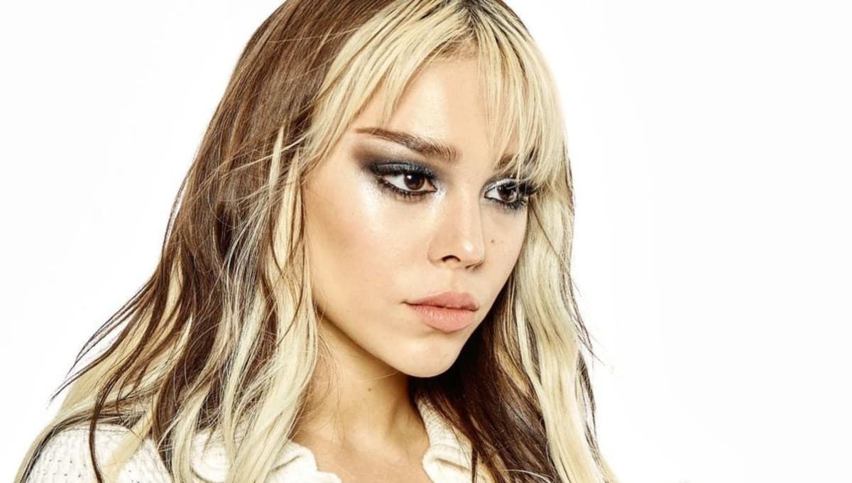 Danna Paola recibe a la nostalgia y muestra FOTOS inéditas junto a sus amigas de Élite