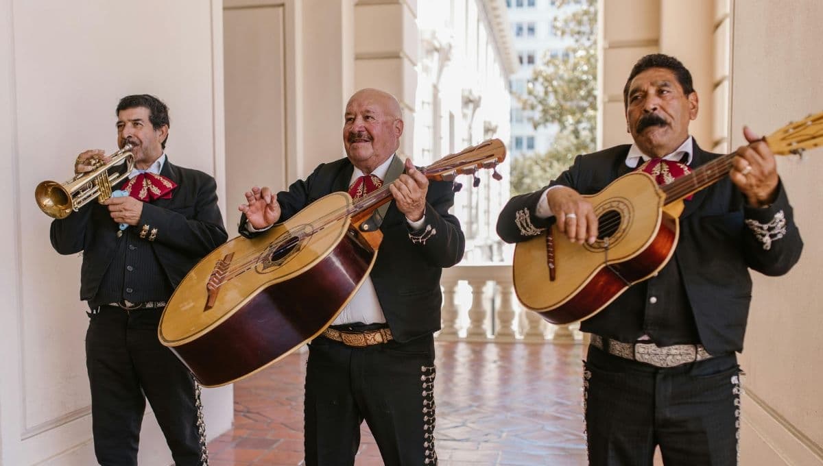¿Qué canciones pedir a un mariachi para mamá?