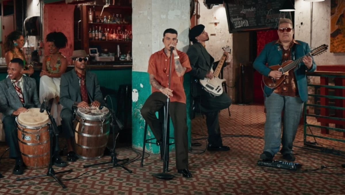 Rauw Alejandro sorprende con una nueva versión de ‘Carita Linda’