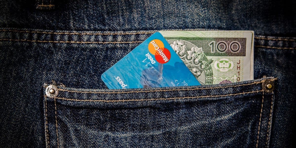 Cómo obtener una tarjeta de crédito sin consultar una agencia de crédito