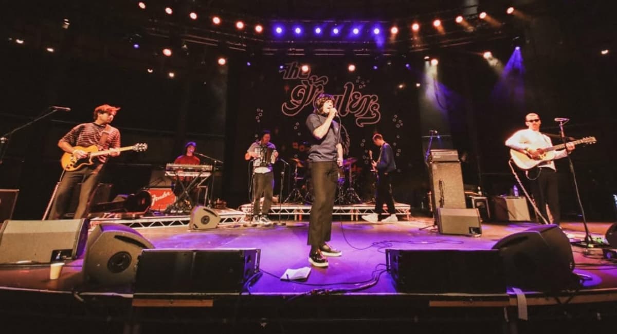 The Growlers en concierto
