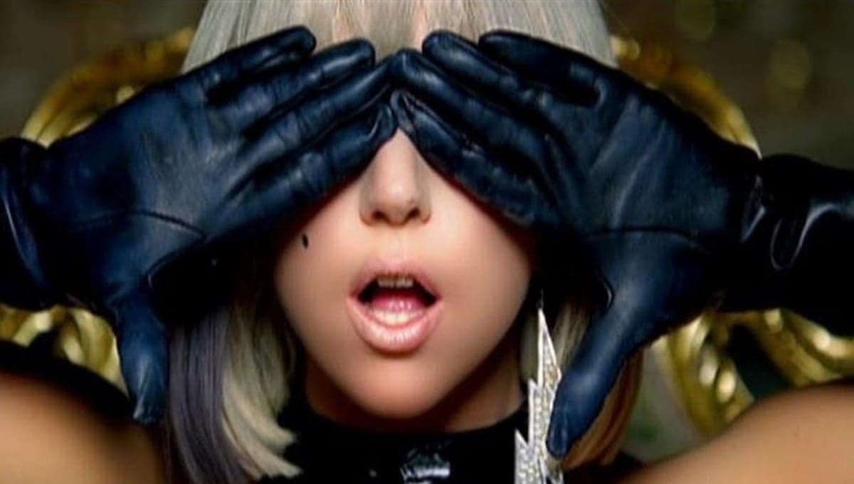 Lady Gaga: La verdadera historia y significado detrás de la canción ‘Paparazzi’