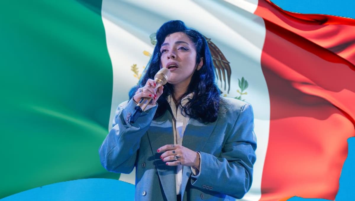 ¡Mon Laferte ya es mexicana! Así cantó el Himno Nacional con ORGULLO