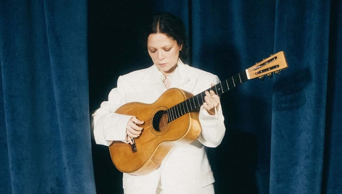 Letra de ‘Cariñito de Acapulco’ de Natalia Lafourcade