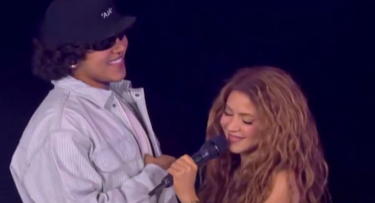 'Algo tú' de Shakira ft. Beéle